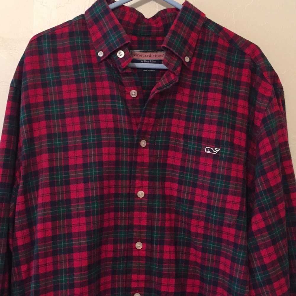 Vineyard Vines button down